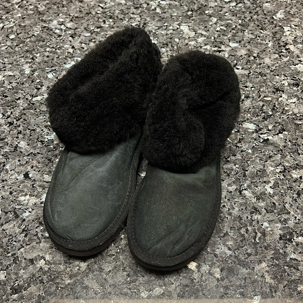 UGG Black Fur Fold Over Boots Size 5